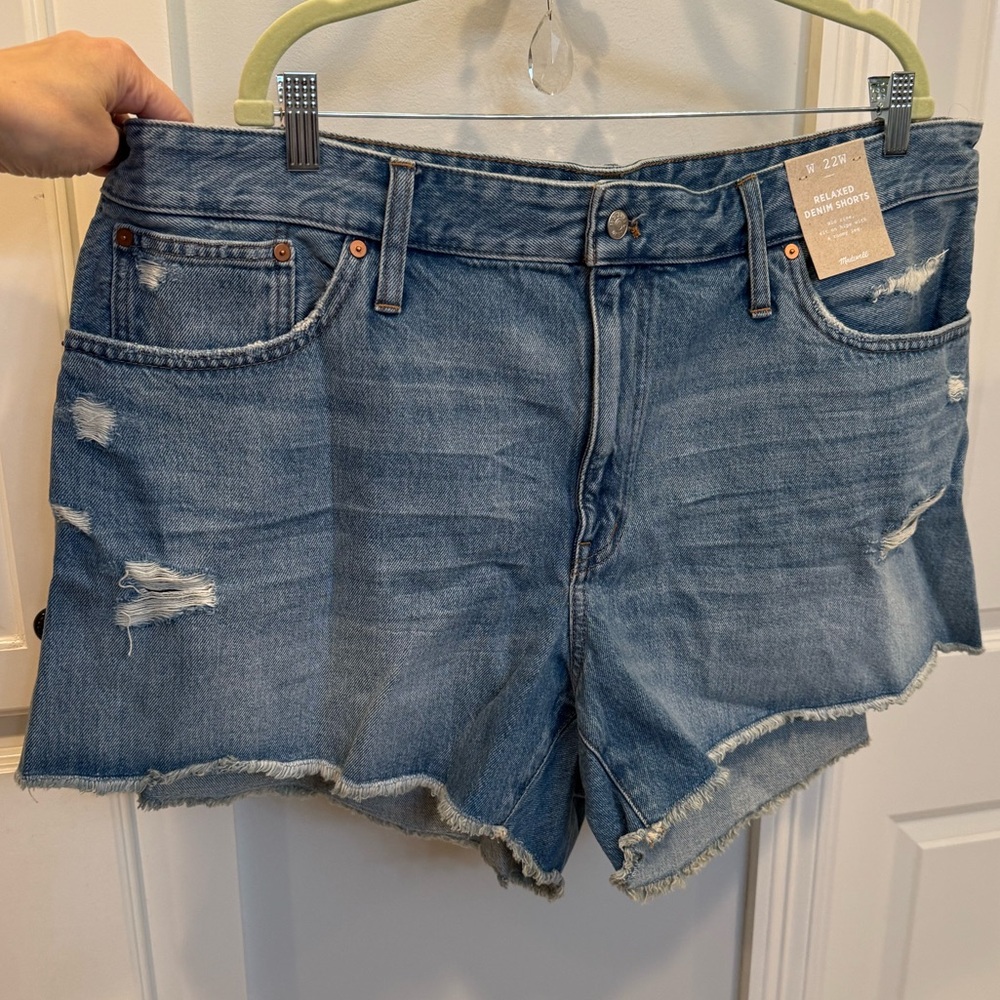 Madewell women’s plus size 22W distressed medium wash denim blue jean shorts $78